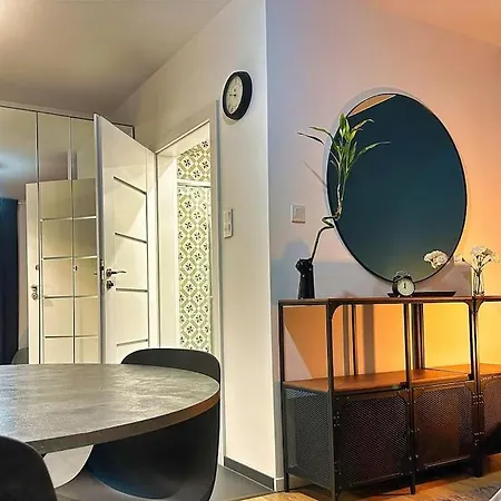 Klimatyczna Hotelowa Kawalerka Varšava Exteriér fotografie