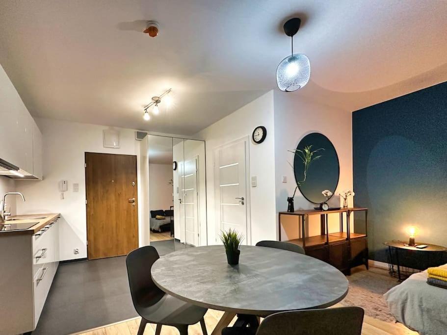 Apartment Klimatyczna Hotelowa Kawalerka Warsaw