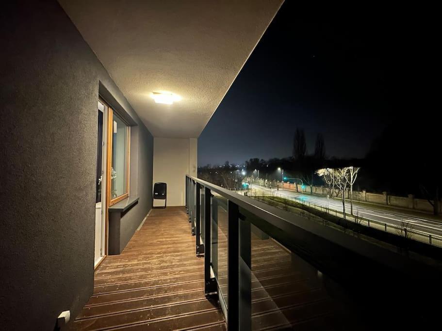 Klimatyczna Hotelowa Kawalerka Warsaw
